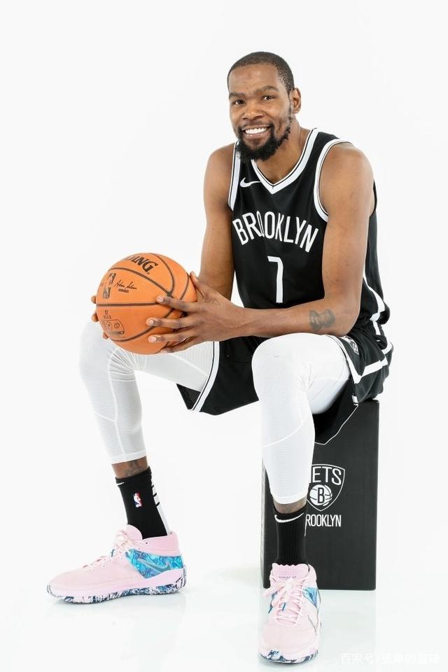 与我们一同 与我们一同