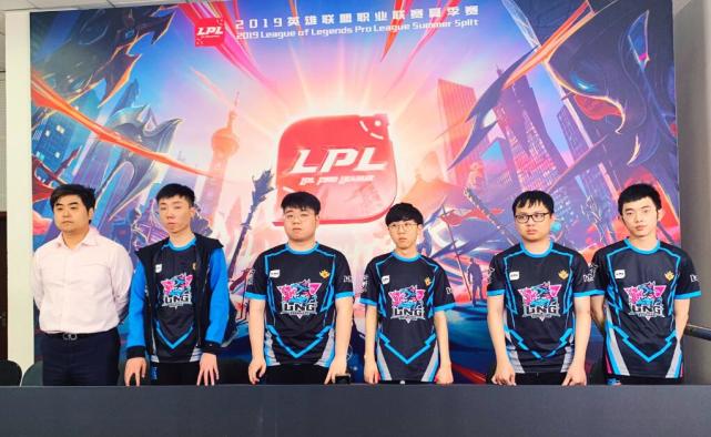 曼城一直以 曼城一直以